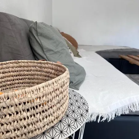 Comme A La Maison A La Defense 72M2 - Parking Apartment